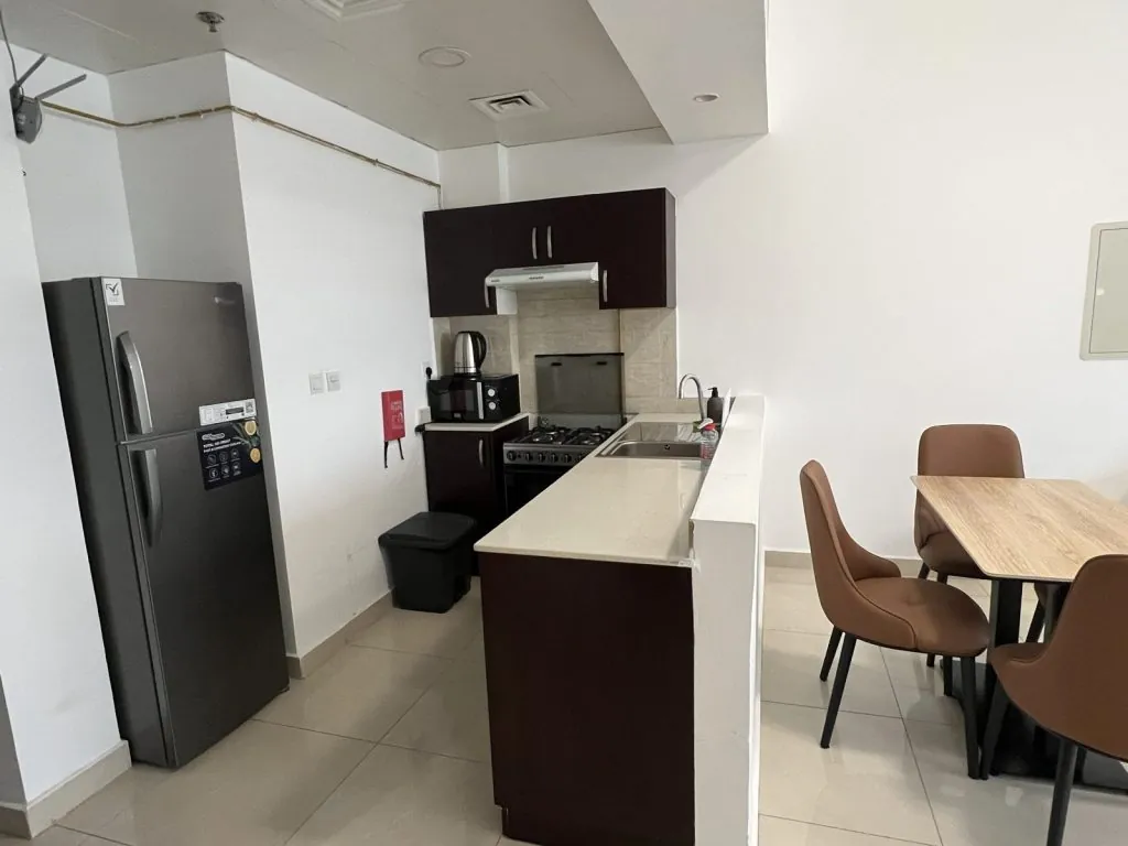 Deluxe 1 Bedroom — HE One Tower — photo 2